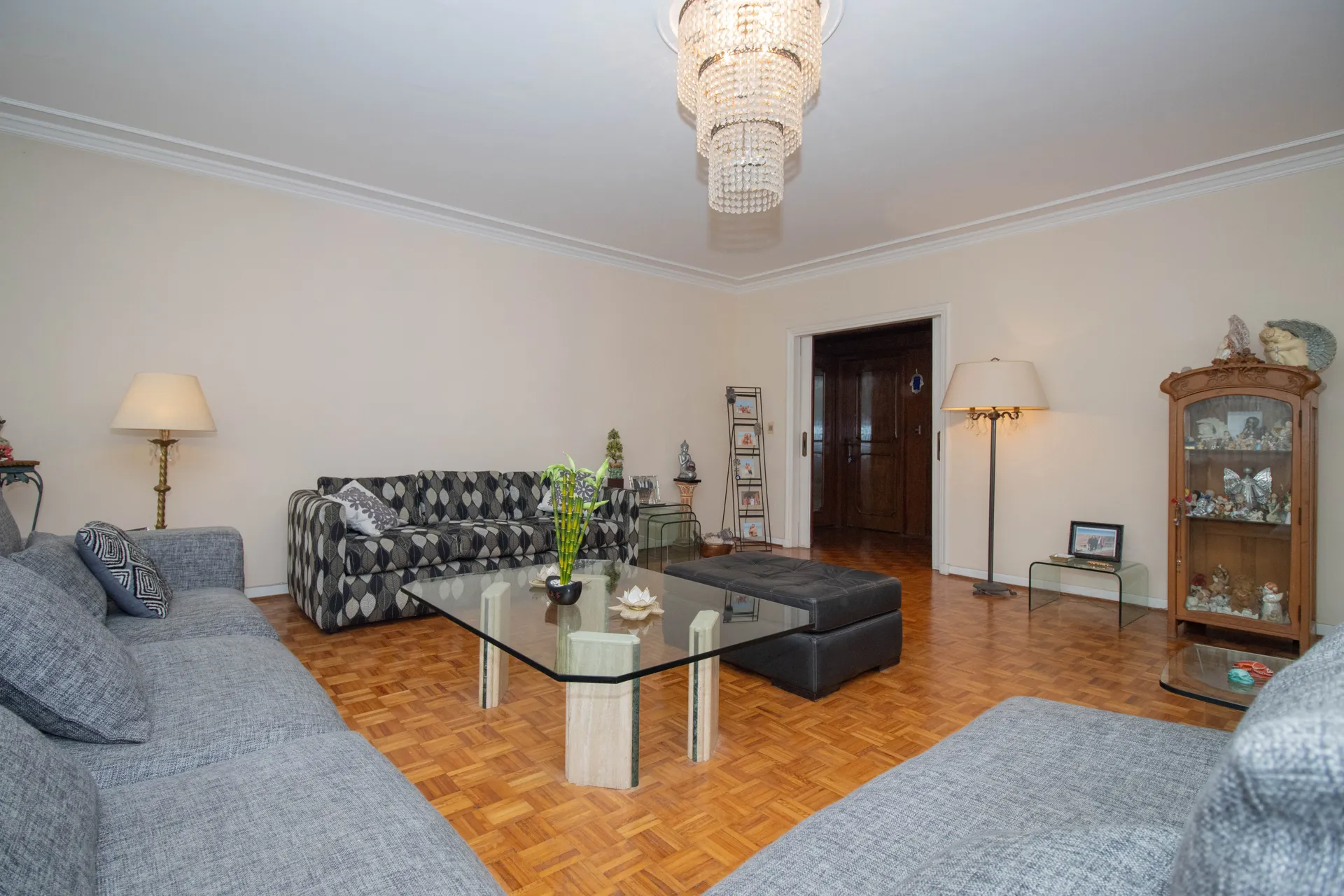 Venta de apartamento de 5 dormitorios, 3 baños en Punta Carretas U$D 530.000