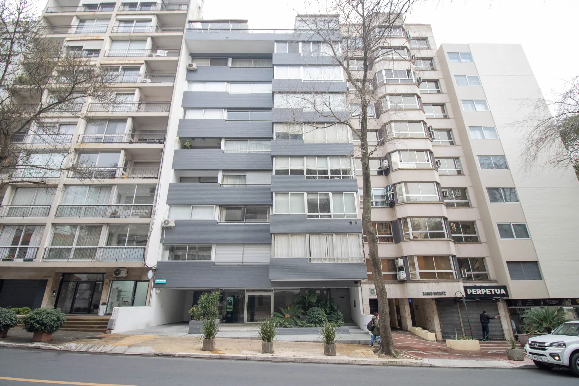 Venta de apartamento de 5 dormitorios, 3 baños en Punta Carretas U$D 530.000