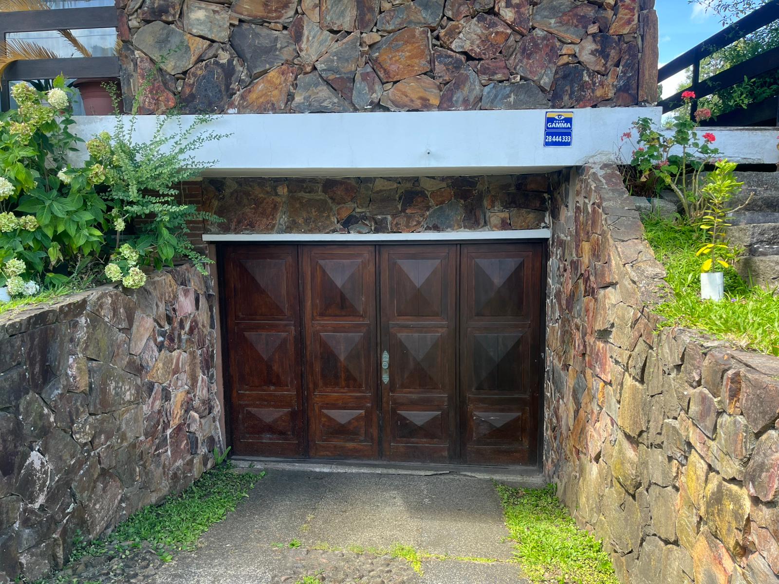 Casa en venta en Barrio Nuevo Cantegril. U$D 600.000